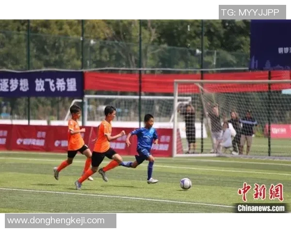 大头足球双人对战乐趣无穷尽享激情时刻的竞技体验